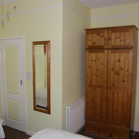 פיינטון Kingswinford Guest House מראה חיצוני תמונה