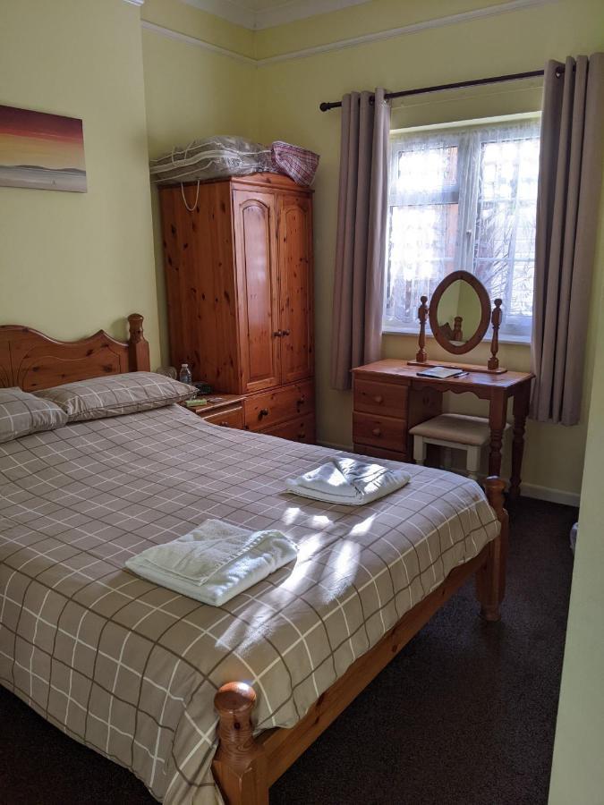 פיינטון Kingswinford Guest House מראה חיצוני תמונה