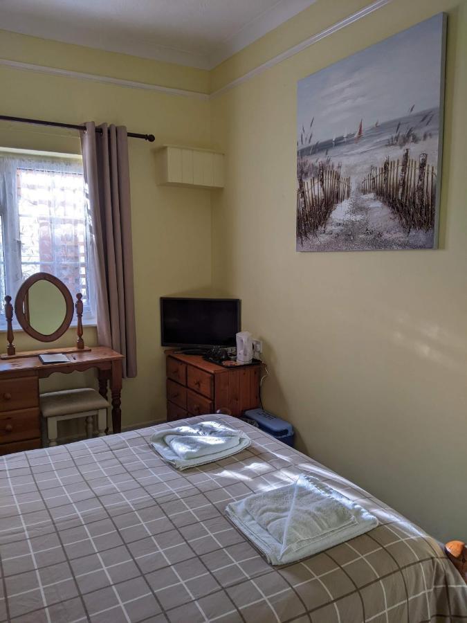פיינטון Kingswinford Guest House מראה חיצוני תמונה