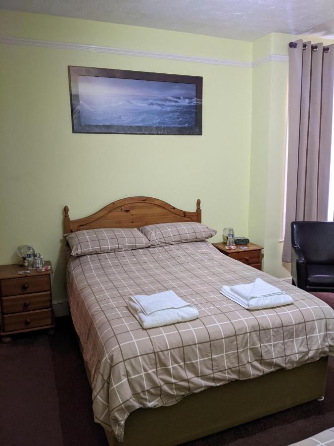 פיינטון Kingswinford Guest House מראה חיצוני תמונה
