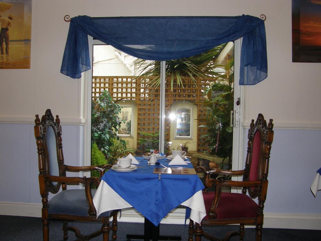 פיינטון Kingswinford Guest House מראה חיצוני תמונה